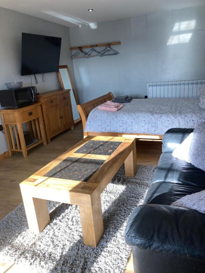 Apartamento Roblins Nest Ammanford Exterior foto